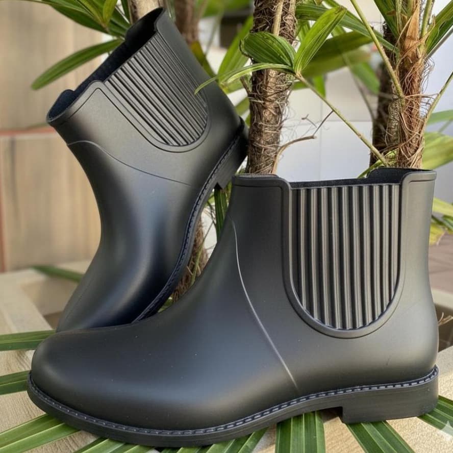 Bota Galocha Feminina Cano Curto Impermeável (PRETA) - PVC