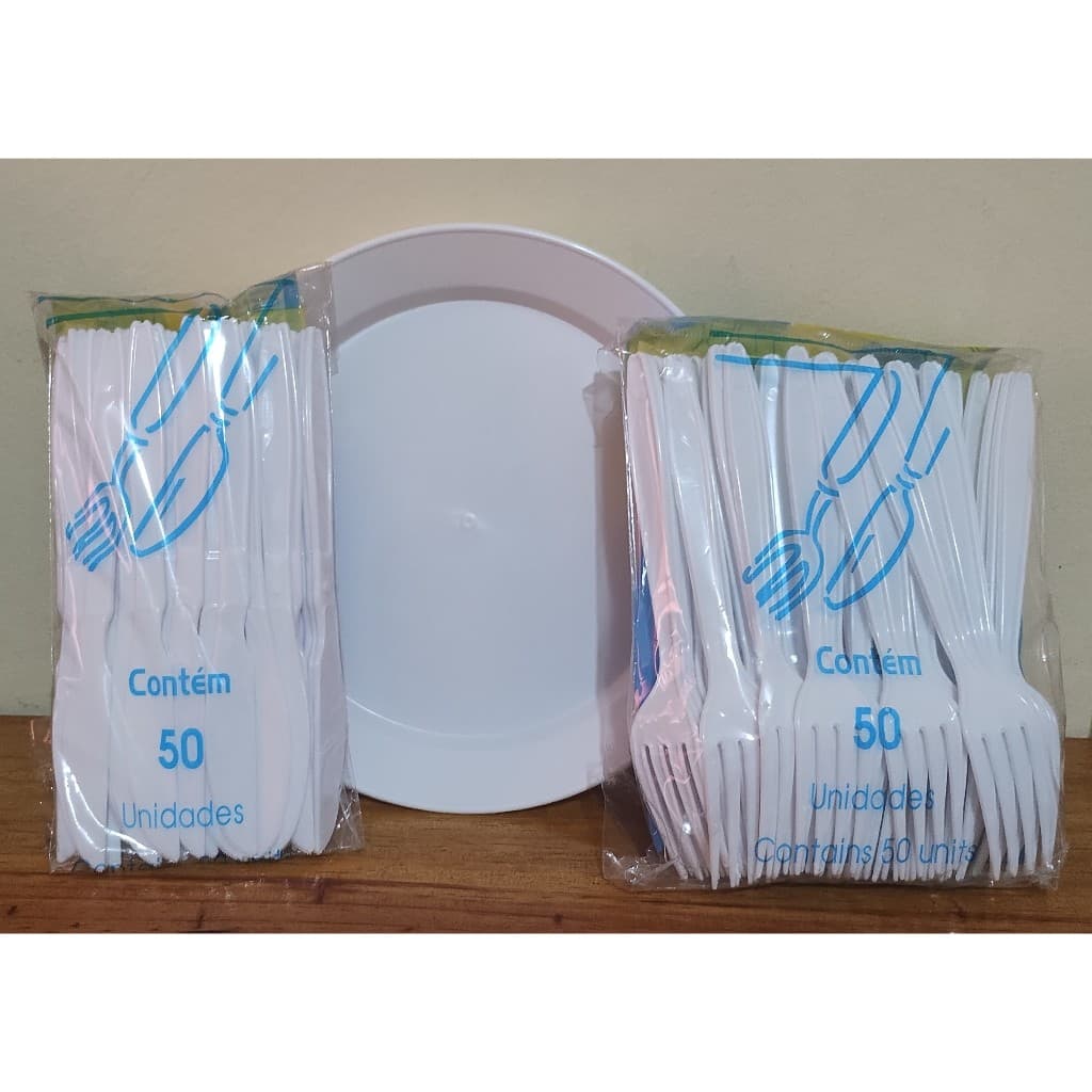 50 pratos refeição + 50 garfos + 50 faca reforçados